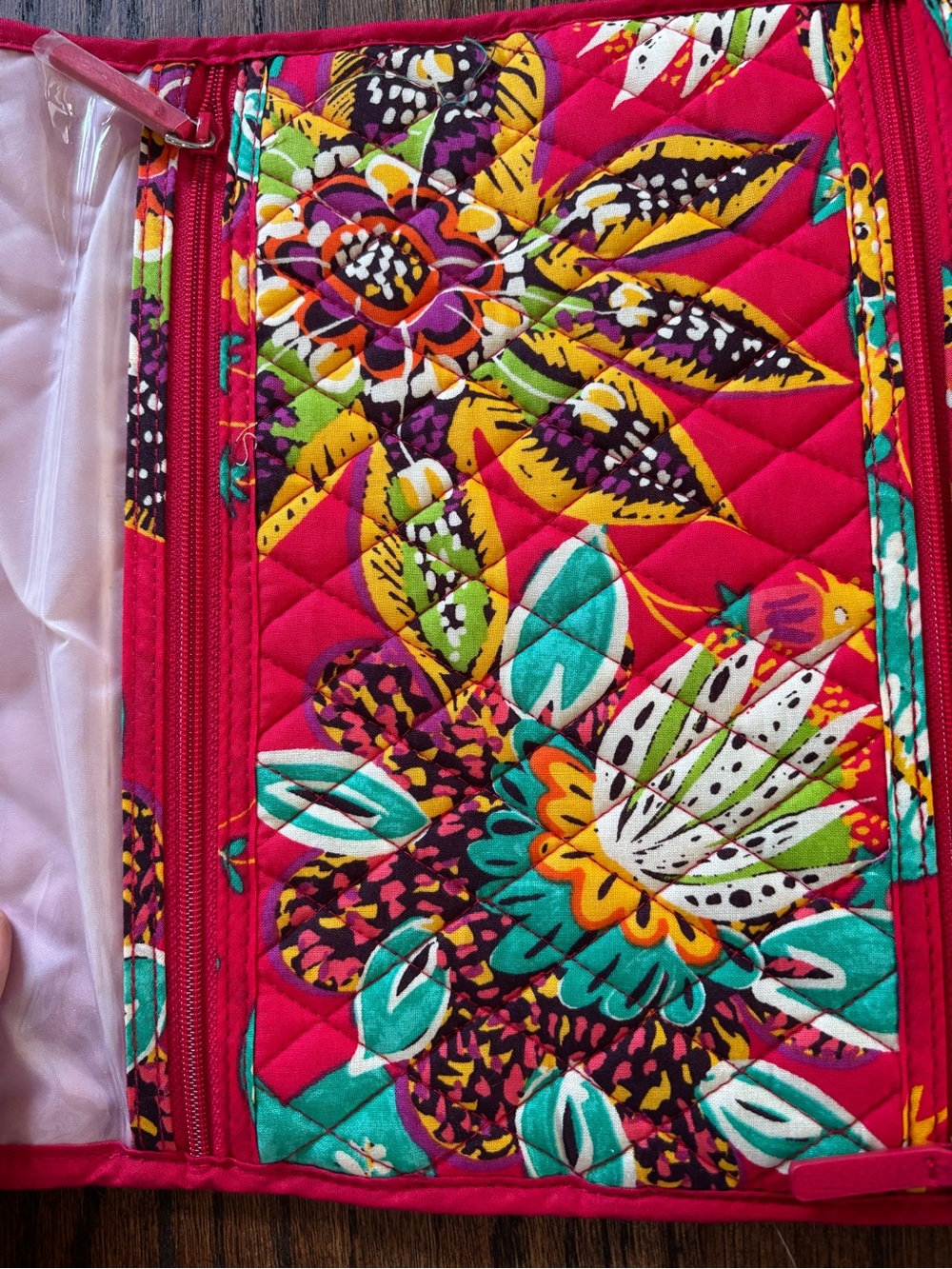 Vera Bradley Bright Pink Quilted Floral Make-up Bag - Picture 3 of 3